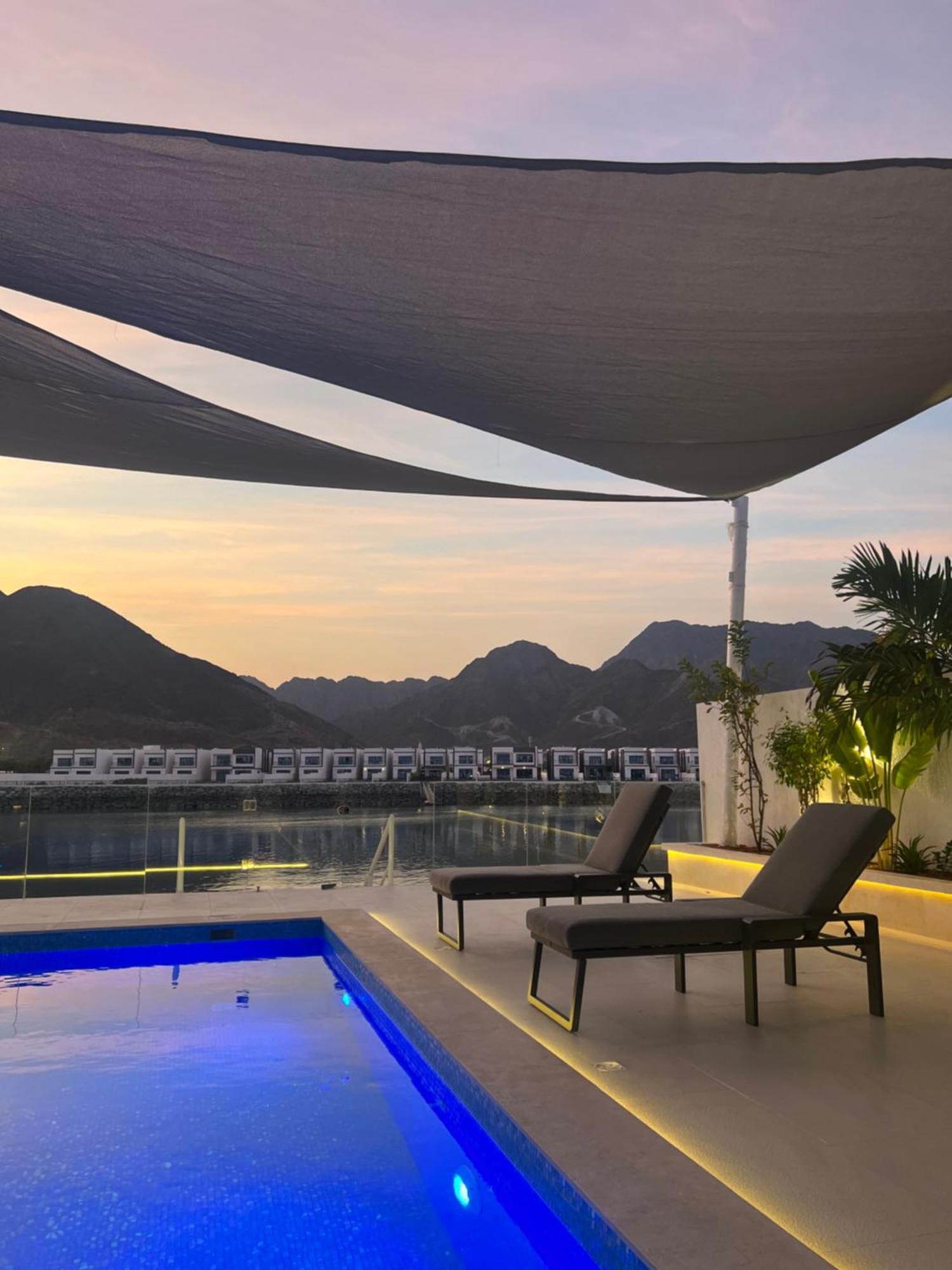 Al Dana Sea View Villa フジャイラ エクステリア 写真